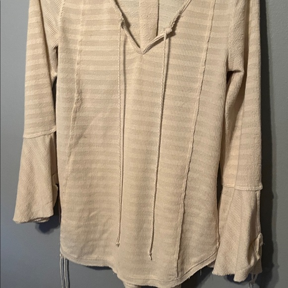 Umgee Cream Tunic with Drawstring Accents - Picture 4 of 5